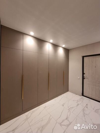 Встроенный шкаф