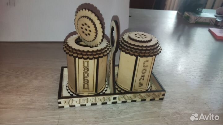 Солонка и перечница новые