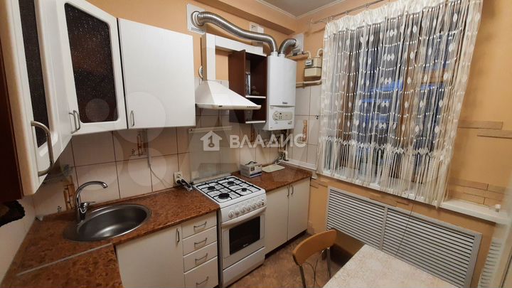2-к. квартира, 54 м², 2/2 эт.