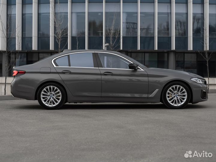 BMW 5 серия 2.0 AT, 2022, 12 700 км