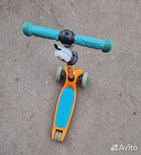 Детский самокат кикборд Trolo Maxi