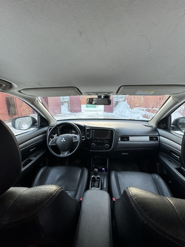 Mitsubishi Outlander: фото владельца