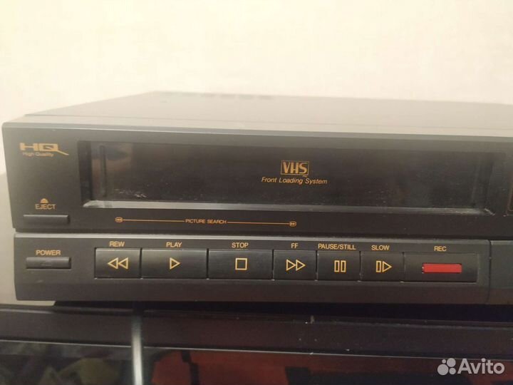 Видеомагнитофон