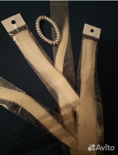 Пряди на заколках