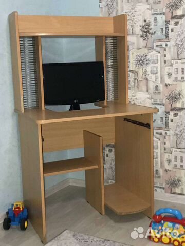 Компьютерный стол