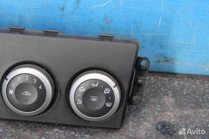 Блок управления климат-контролем Mazda 6 (Мазда 6)