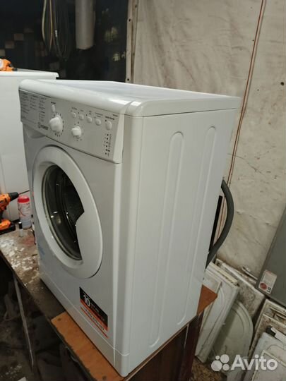 Стиральная машина indesit