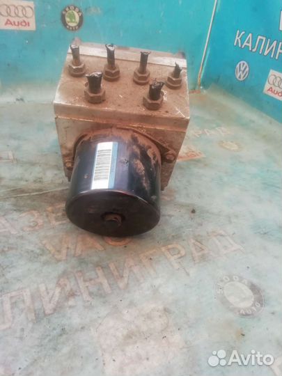Блок ABS volkswagen Passat b6 3C0614095M