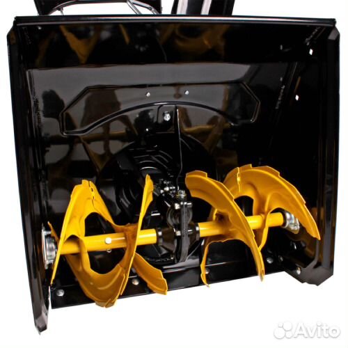 Снегоуборщик Champion ST553 самоходный