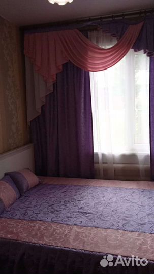 Шторы с ламбрекеном и покрывало на кровать