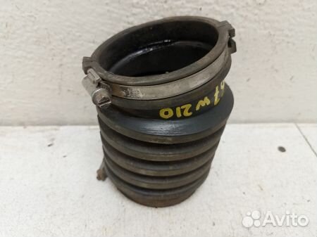 Патрубок воздушного фильтра