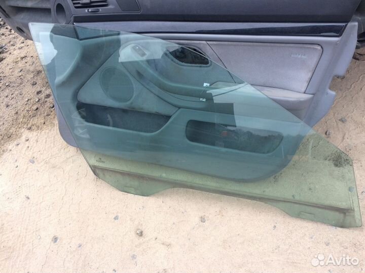 Bmw e39 - Стекло передней левой двери