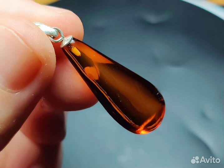 Кулон из натурального янтаря. Винтаж