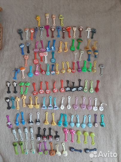 Скрепыши, каваи, стикерсы и другие