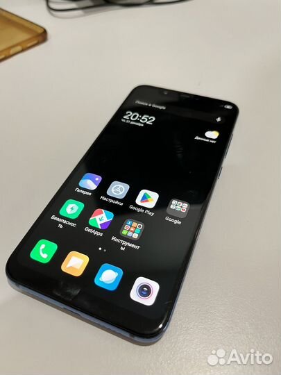 Xiaomi Mi 8, 6/64 ГБ