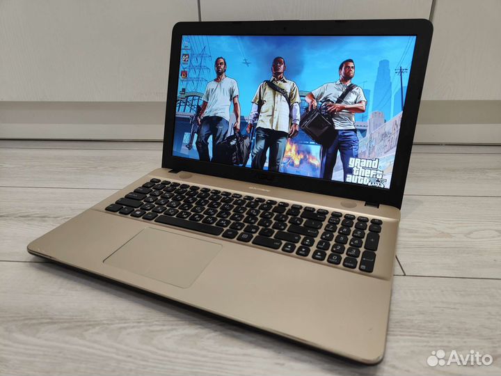 Игровой Core i5 7200/920M 2GB / SSD / 8GB / ак 2ч