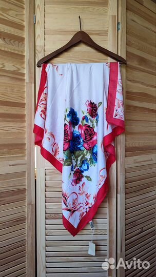 Платок в цветы Kenzo