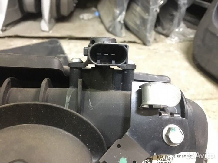 Коллектор впускной BMW 5 E60 2006г N52 2.5 03-07г