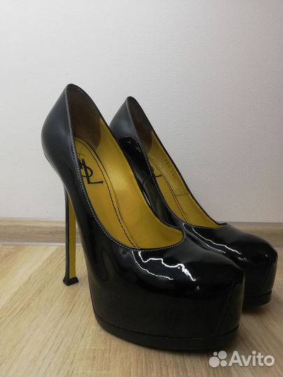Туфли Yves Saint Laurent 37,5