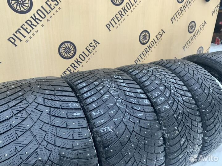 Pirelli Scorpion Ice Zero 2 275/40 R21 и 315/35 R21 107H