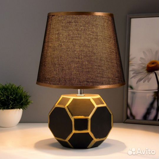 Настольная лампа 'Нео' E14 40Вт черно-золотой 20х2