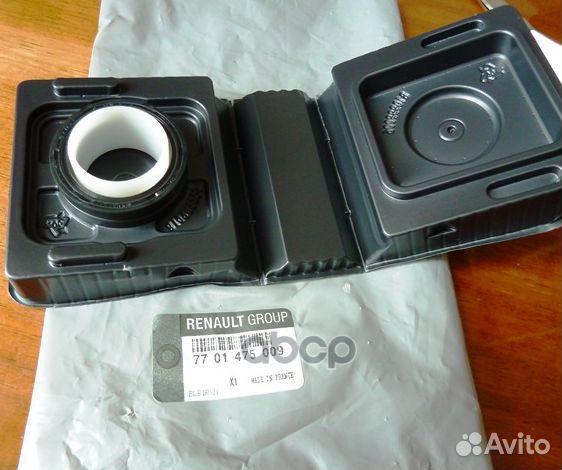 Сальник распределительного вала