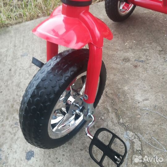 Трёхколёсный велосипед