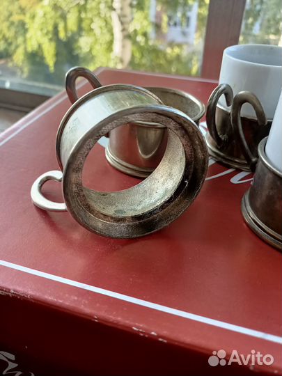 Подстаканники со стаканами фарфоровыми