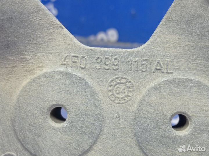 Кронштейн АКПП Audi A6C6 седан ASN 2005