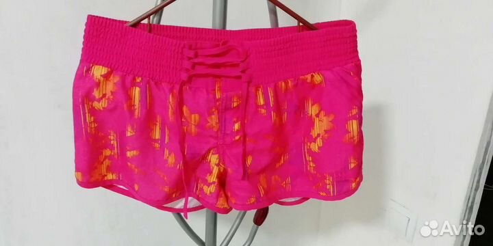 Шорты женские