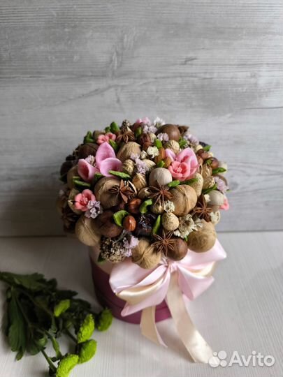 Съедобные букеты из орехов