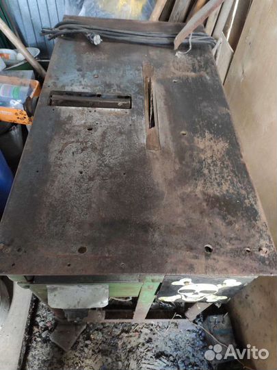 Деревообрабатывающий станок