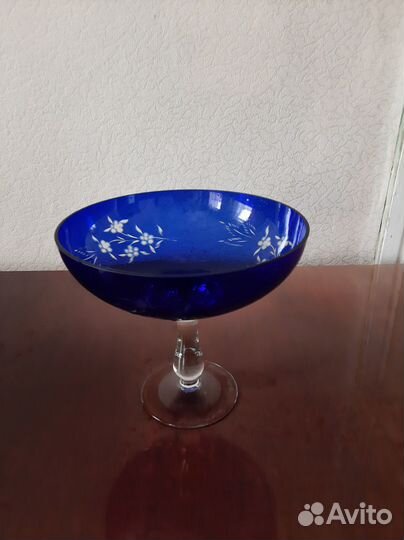 Конфетница цветное стекло