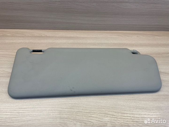 Козырек солнцезащитный левый LADA X-Ray