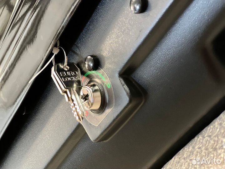 Автобокс двусторонний level 450 Касатка черно-крас