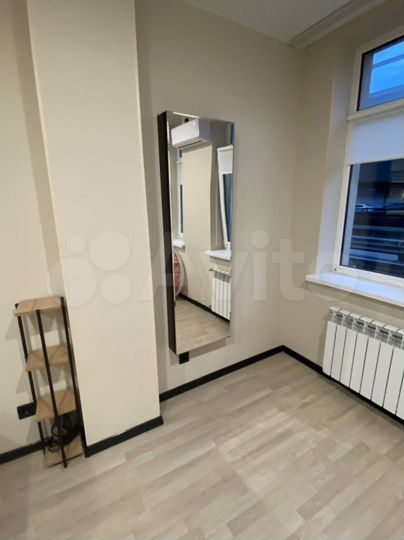 2-к. квартира, 55 м², 1/3 эт.