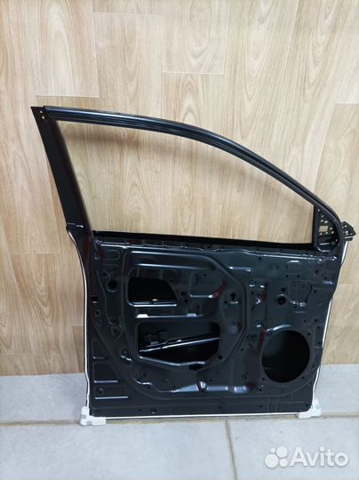 Дверь передняя левая Toyota Highlander 3 У50 2013