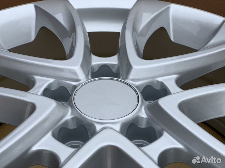 Диски новые 19 дюймов 5/114,3