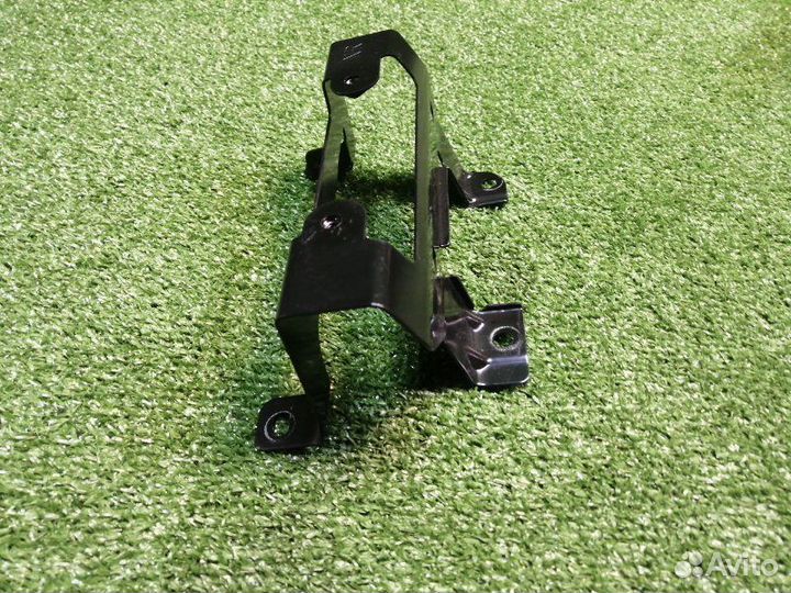 Кронштейн Kia Ceed JD G4FG 2014