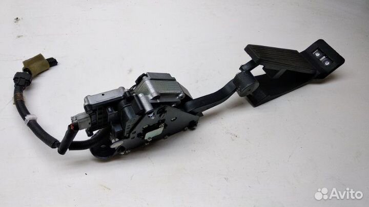 Педаль газа Infiniti M37 Y51 3.7 2013