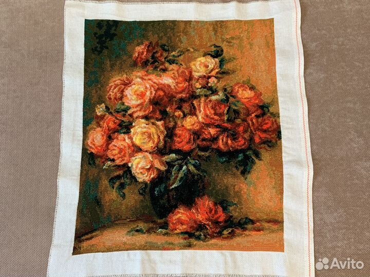 Вышивка крестом букет роз готовая