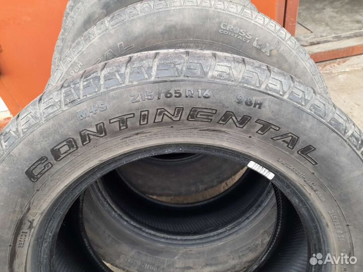 Continental ContiCrossContact LX 215/65 R16 98