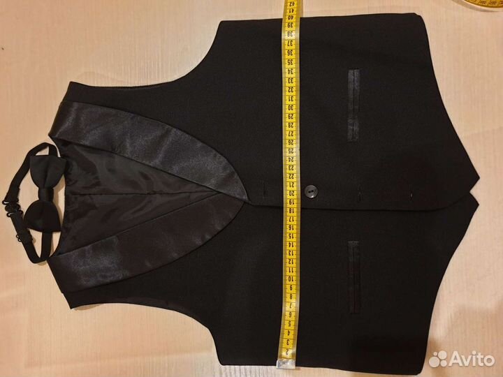 Праздничный Жилет и бабочка