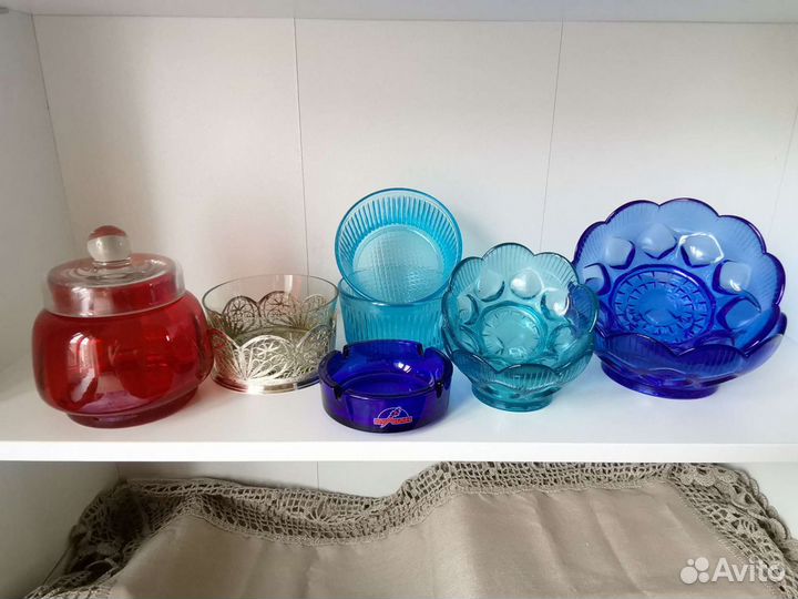Вазы,рюмки,стаканы,цветное стекло