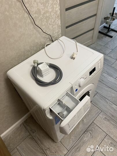 Стиральная машина indesit