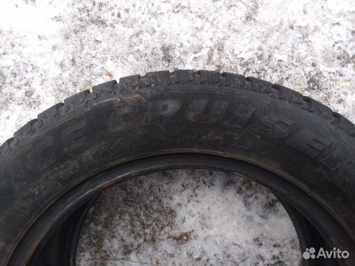 Bridgestone Ice Cruiser 7000 205/60 R16