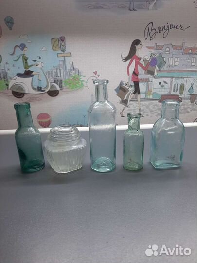 Старинные бутылки и флакончики