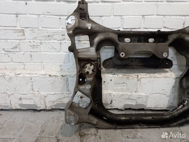 Передний подрамник Mercedes Cl500 W215 113.960