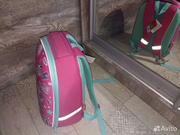 Рюкзачок для девочки в школу