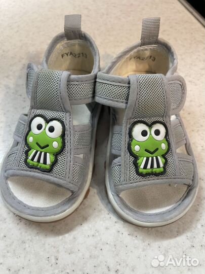 Сандали детские размер 22